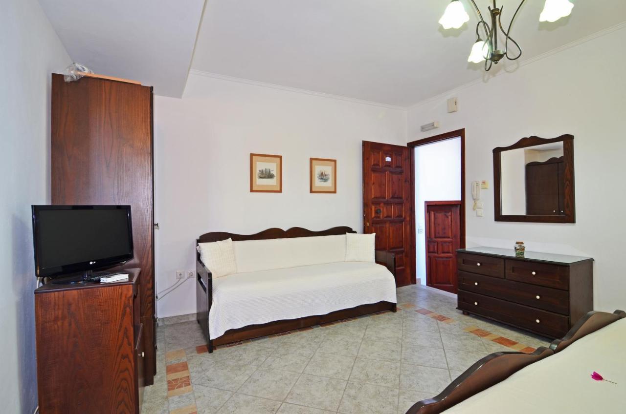 Nikos Sea View Apartments Adamantas  Dış mekan fotoğraf